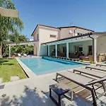 Esclusiva Con Piscina Privata A Mondello Villa