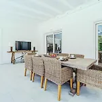 Esclusiva Con Piscina Privata A Mondello Villa
