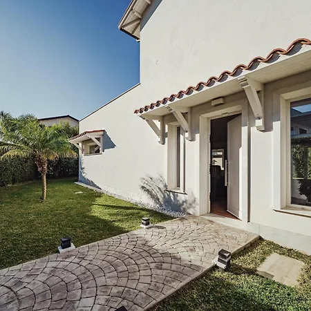 Villa Esclusiva Con Piscina Privata A Mondello