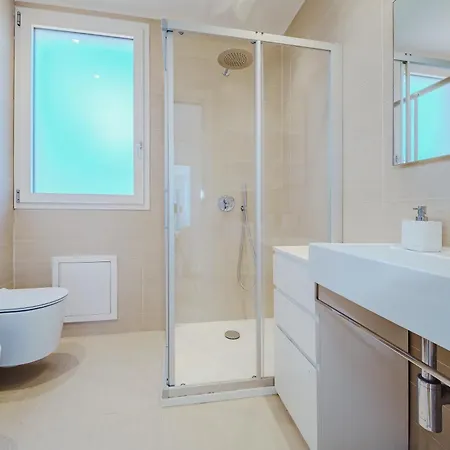 Esclusiva Con Piscina Privata A Mondello ヴィラ パレルモ