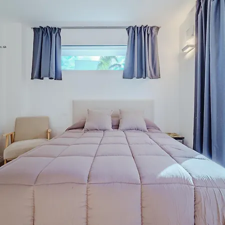 Esclusiva Con Piscina Privata A Mondello ヴィラ パレルモ